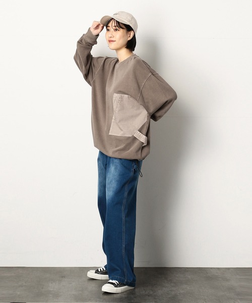 Purple&Yellow（パープルアンドイエロー）の「ピグメントバイオ布帛切替ワイドクルーネックプルオーバー（スウェット・メンズ・ブルー/グレイッシュベージュ・SMALL/MEDIUM/LARGE）」の20枚目の写真