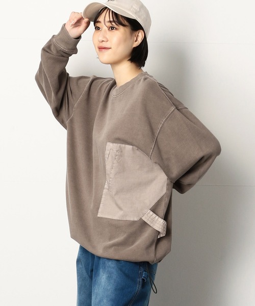 Purple&Yellow（パープルアンドイエロー）の「ピグメントバイオ布帛切替ワイドクルーネックプルオーバー（スウェット・メンズ・ブルー/グレイッシュベージュ・SMALL/MEDIUM/LARGE）」の21枚目の写真