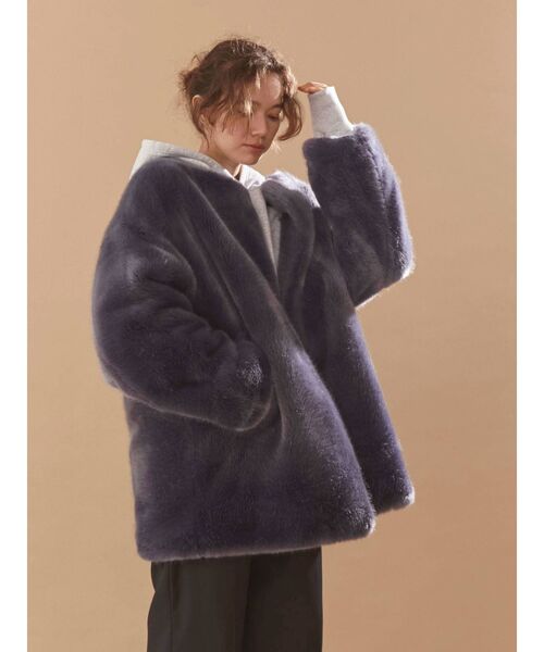 Ungrid（アングリッド）の「フェイクファーコート（その他アウター・レディース・ライトグレー/ブルー・FREE）」の7枚目の写真