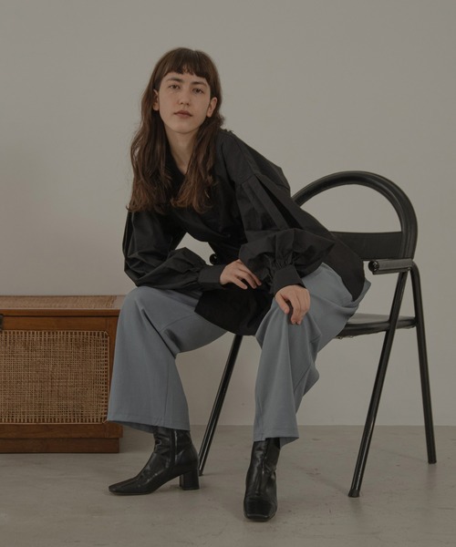 lawgy(ラウジー)の「soft square chunky heel boots(ブーツ・レディース・ブラック/ベージュ/ブラウン/アイボリー・S/M/L)」の9枚目の写真
