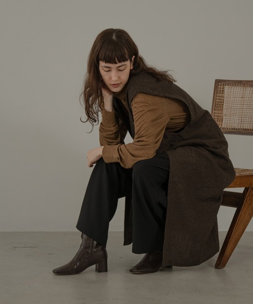lawgy(ラウジー)の「soft square chunky heel boots(ブーツ・レディース・ブラック/ベージュ/ブラウン/アイボリー・S/M/L)」の14枚目の写真