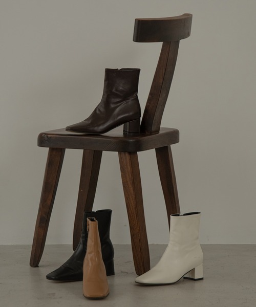lawgy(ラウジー)の「soft square chunky heel boots(ブーツ・レディース・ブラック/ベージュ/ブラウン/アイボリー・S/M/L)」の18枚目の写真