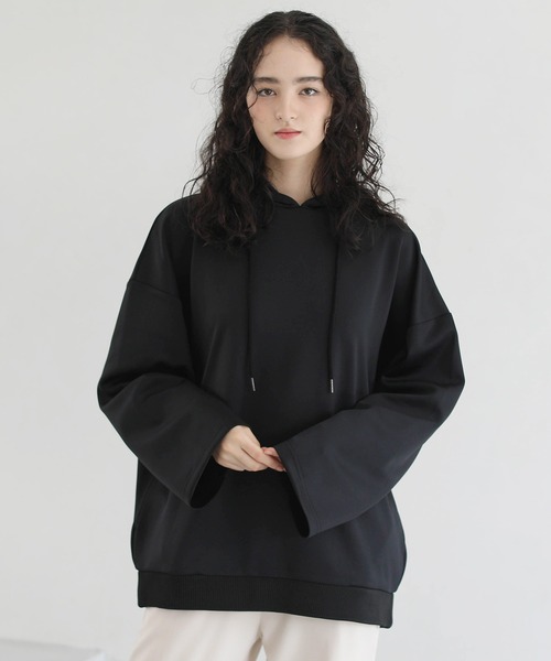 MoNiLEボリューム袖パーカーブルゾン　エコレザー MoNiLEボリューム袖パーカーブルゾン エコレザー フード付き