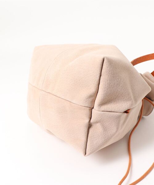 PUAL CE CIN（ピュアルセシン）の「KINCHAKU　PIGSUEDE×LEATHER TOTE/巾着型ピッグスエードトートバッグ（ショルダーバッグ・レディース・ネイビー/ブルー/グレー/ベージュ・FREE）」の6枚目の写真