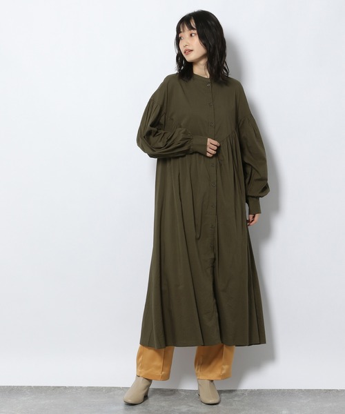 LAKOLE（ラコレ）の「シェブロンヨークギャザーワンピース / 219694（シャツワンピース・レディース・カーキ/オフホワイト/サンドグレー・SMALL/MEDIUM）」の18枚目の写真