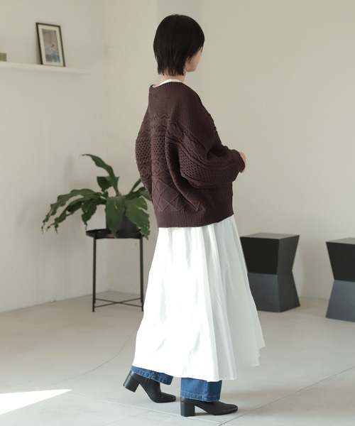 LAKOLE（ラコレ）の「シェブロンヨークギャザーワンピース / 219694（シャツワンピース・レディース・カーキ/オフホワイト/サンドグレー・SMALL/MEDIUM）」の8枚目の写真