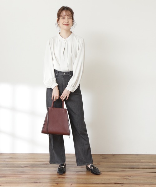 N.（N. Natural Beauty Basic）（エヌエヌナチュラルビューティーベーシック）の「≪◆スタンドカラーフロントタックブラウス≫（シャツ/ブラウス・レディース・チャコールグレー/オフホワイト/ネイビー/グリーン/ブルー・MEDIUM）」の11枚目の写真