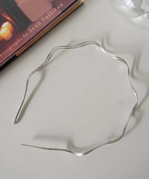 Port（ポート）の「ウェーブ メタル カチューシャ（カチューシャ・レディース・ゴールド/シルバー系その他/シルバー/ゴールド系その他・FREE）」の12枚目の写真