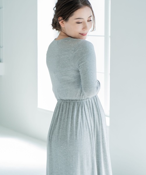 CHOCOA（チョコア）の「マキシリングマタニティ授乳ワンピース（マタニティウェア/グッズ・レディース・ブラック/グレー・FREE）」の8枚目の写真