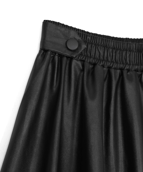 Figments(フィグメンツ)の「フェイクレザーロングスカート(スカート・レディース・ブラック・FREE)」の6枚目の写真