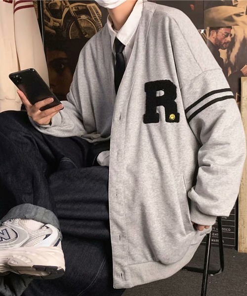 NEW GENTLEMAN（ニュージェントルマン）の「カレッジ風 ビッグカーディガン（カーディガン/ボレロ・メンズ・ブラック/グレー/アイボリー・M/L/XL）」の14枚目の写真