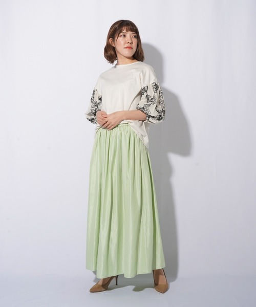 malla（マーラ）の「malla マーラ　ボタニカル刺繍プルオーバー（その他トップス・レディース・オフホワイト/ブラック・FREE）」の4枚目の写真