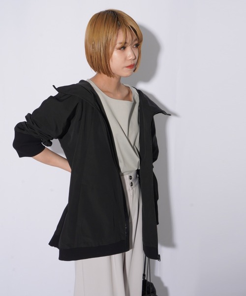 AVIE（アビィ）の「AVIE×LC/LLL　テントラインパーカ（その他アウター・レディース・ブラック/ベージュ・FREE）」の7枚目の写真