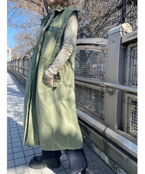 SLY（スライ）の「HW FLARE PT-A WITH ROICA（R）EF ハイウエスト フレア デニム パンツ（デニムパンツ・レディース・ブルー・24inch/25inch/26inch/23inch/22inch）」の20枚目の写真