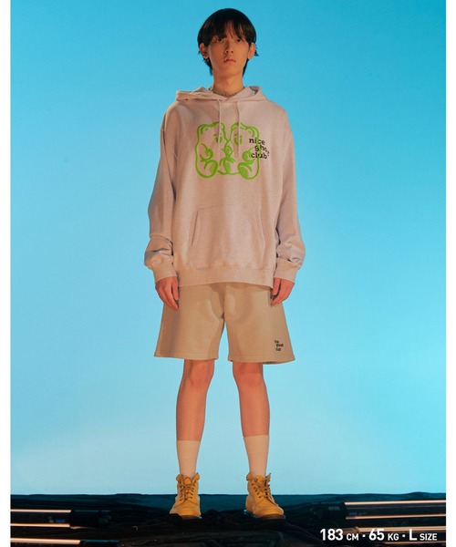 NICE GHOST CLUB(ナイスゴーストクラブ)の「A'GEM/9 × .kom『NICE GHOST CLUB/ナイスゴーストクラブ』GUMMY BEAR&LOGO HOODIE/グミベアデザイン プルオーバーパーカー(パーカー・レディース・ホワイト/ブラック/ライトグレー/グリーン・M/L)」の13枚目の写真