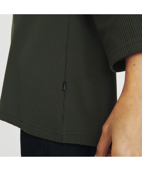 AIGLE（エーグル）の「吸水速乾 リラックスフィット ワッフル 八分袖Tシャツ（Tシャツ/カットソー・レディース・ホワイト/ライトブルー/モスグリーン・S/M/L）」の4枚目の写真