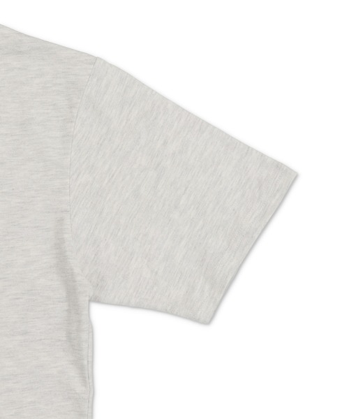 SPINNS(スピンズ)の「【ゆったりシルエット】CARプリントデザイン ビッグシルエットTシャツ(Tシャツ/カットソー・レディース・スミクロ/ブラック×パープル/オートミール/ホワイト×グリーン・ONESIZE)」の6枚目の写真
