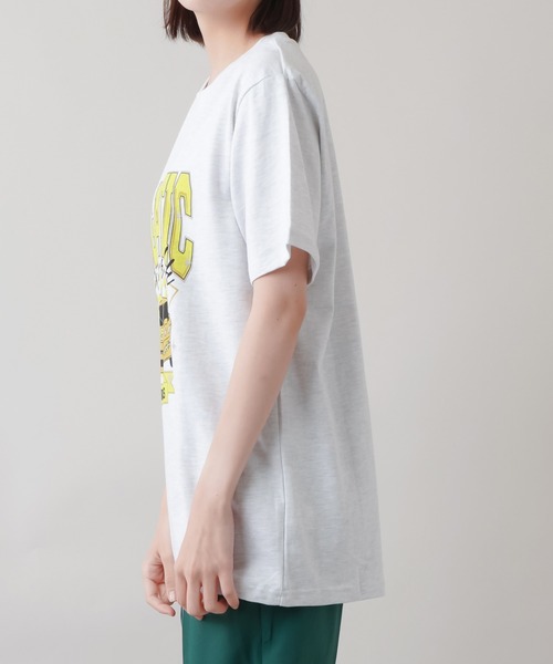 SPINNS(スピンズ)の「【ゆったりシルエット】CARプリントデザイン ビッグシルエットTシャツ(Tシャツ/カットソー・レディース・スミクロ/ブラック×パープル/オートミール/ホワイト×グリーン・ONESIZE)」の14枚目の写真