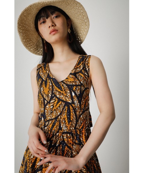 AZUL by moussy（アズールバイマウジー）の「BACK RIBBON LONG FLARE OP/バックリボンロングフレアOP（ワンピース・レディース・ブラック/ブラウン/ブラウン系その他/グリーン系その他・SMALL/MEDIUM）」の5枚目の写真