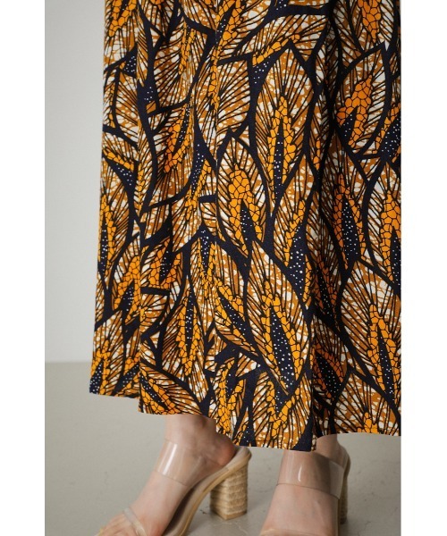 AZUL by moussy（アズールバイマウジー）の「BACK RIBBON LONG FLARE OP/バックリボンロングフレアOP（ワンピース・レディース・ブラック/ブラウン/ブラウン系その他/グリーン系その他・SMALL/MEDIUM）」の6枚目の写真