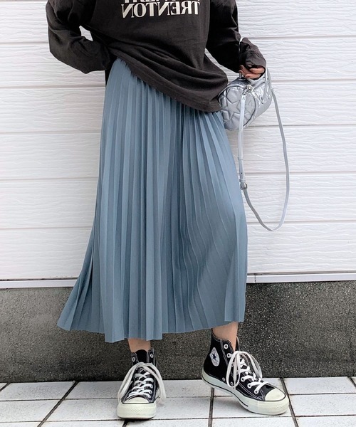 Q（キュー）の「カットプリーツスカート（スカート・レディース・ライトブルー/ベージュ・MEDIUM）」の2枚目の写真