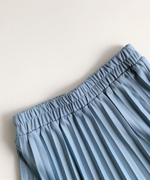 Q（キュー）の「カットプリーツスカート（スカート・レディース・ライトブルー/ベージュ・MEDIUM）」の12枚目の写真