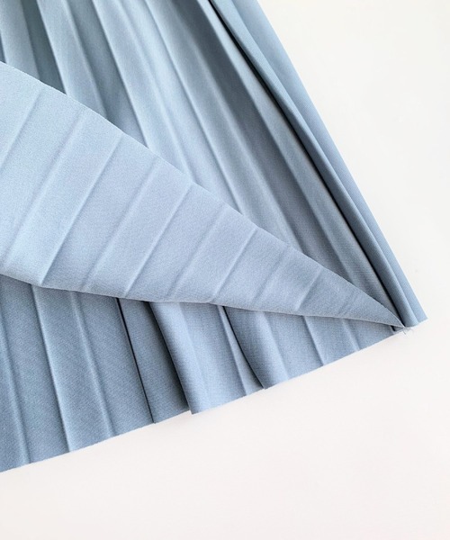 Q（キュー）の「カットプリーツスカート（スカート・レディース・ライトブルー/ベージュ・MEDIUM）」の13枚目の写真