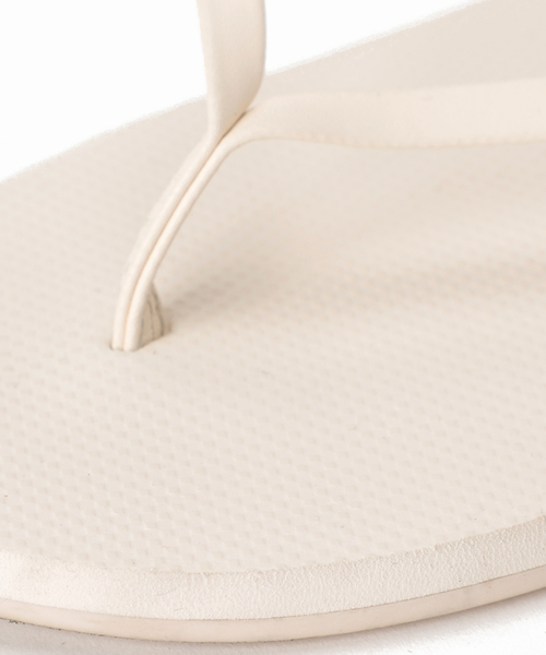 SLOBE IENA（スローブイエナ）の「【MALVADOS/マルバドス】トングサンダル（サンダル・レディース・ブラック/ブラウン/ベージュ/ホワイト/キャメル・23.5cm/23cm/24cm）」の19枚目の写真