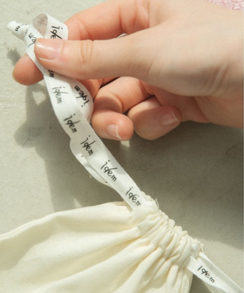 idem（イデム）の「idem gift bag S/コットン巾着ギフトバッグ（ポーチ・レディース・アイボリー・FREE）」の16枚目の写真