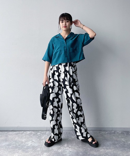 PAGEBOY（ページボーイ）の「ショート開襟アソートシャツ（シャツ/ブラウス・レディース・オフホワイト/ブラック/ブラック系その他/ターコイズブルー・FREE）」の20枚目の写真