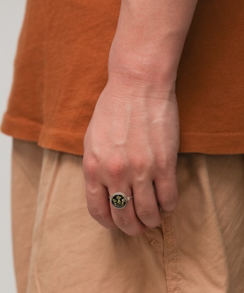 乱痴気（ランチキ）の「Wreath Ring（リング・メンズ・ホワイト/ブラック/ブルー/グリーン/クリア・8/9）」の9枚目の写真