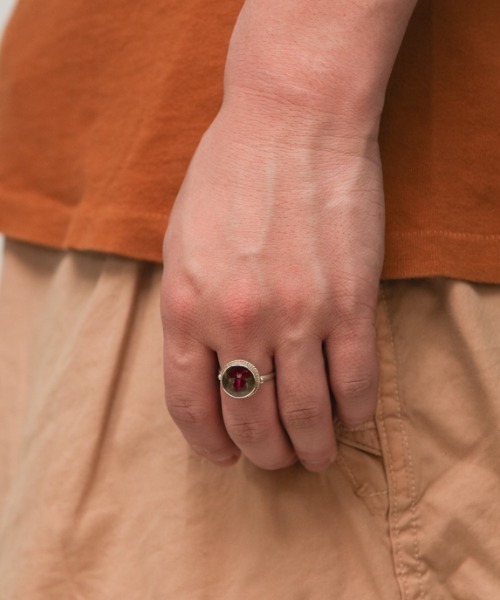 乱痴気（ランチキ）の「Wreath Ring（リング・メンズ・ホワイト/ブラック/ブルー/グリーン/クリア・8/9）」の6枚目の写真