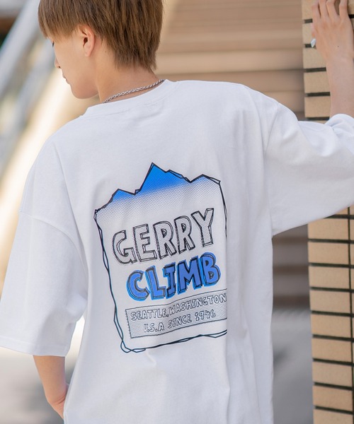 GERRY（ジェリー）の「【GERRY】別注 バックプリント/ワンポイント 刺しゅう 半袖Tシャツ（Tシャツ/カットソー・メンズ・ピンク/ブルー系その他/グレー系その他/C/グリーン系その他3/ホワイト系その他/グリーン系その他/ブラック系その他/グリーン系その他5/グリーン系その他4/イエロー/イエロー系その他2/イエロー系その他/B/ピンク系その他/グリーン系その他2/イエロー系その他3/A/D/グリーン/グレイッシュベージュ/グレー系その他2/グレー系その他3/グリーン系その他7/イエロー系その他5/ブラック/グリーン系その他6/イエロー系その他4/パープル/ホワイト/モスグリーン/セージグリーン/ブルー系その他2/ピンク系その他2/ブラック系/カーキ/ホワイト系/パープル系1/カーキ系/ホワイト系1/イエロー系その他6/グレー系1/グレー/ブルー/グレー系/ブラック系1/マスタード/ブルー系/パープル系/カーキ系1/ホワイト系2/グレー系2/ブラック系2/パープル系2/ブルー系2/カーキ系2/ブルー系1/ホワイト系4/カーキ系3/ブルー系3/ブラック系3/パープル系4/グレー系4/パープル系3/グレー系3/カーキ系4/ブルー系4/ブラック系4/ホワイト系3/カーキ系5/ブルー系5/ブラック系5/グレー系5/パープル系5/ホワイト系5・MEDIUM/LARGE/X-LARGE/SMALL）」の7枚目の写真