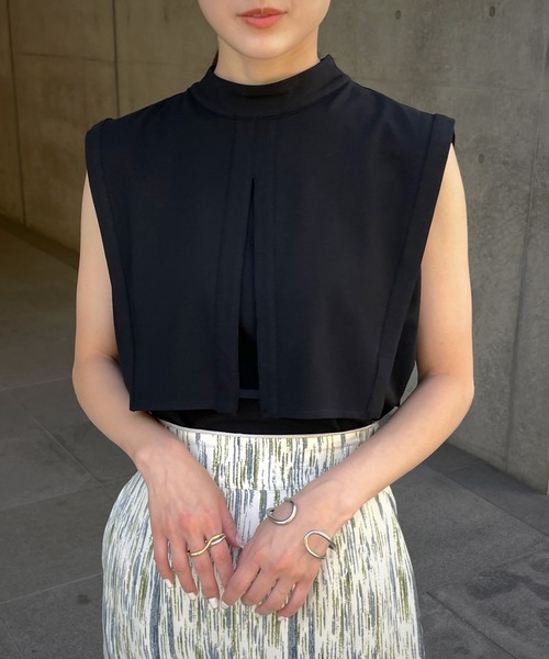 &g'aime（アンジェム）の「【&g’aime】ケープカットトップス（Tシャツ/カットソー・レディース・ブラック/モカ/グレイッシュベージュ・FREE）」の4枚目の写真