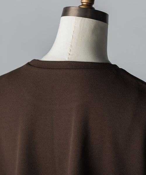 socolla（ソコラ）の「【socolla】楊柳アシメヘムドッキングプルオーバー（Tシャツ/カットソー・レディース・ベージュ/ピンク/ブルー/ブラウン/グレー・M）」の7枚目の写真