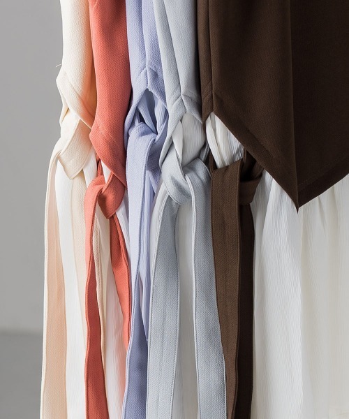 socolla（ソコラ）の「【socolla】楊柳アシメヘムドッキングプルオーバー（Tシャツ/カットソー・レディース・ベージュ/ピンク/ブルー/ブラウン/グレー・M）」の9枚目の写真