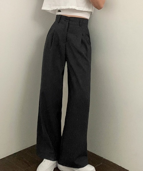 BEIDELLI（ベイデリー）の「[BELLIDE MADE] ピンタック2ボタンスラックス（スラックス・レディース・ブラック/チャコールグレー/ベージュ・MEDIUM/LARGE/SMALL）」の4枚目の写真