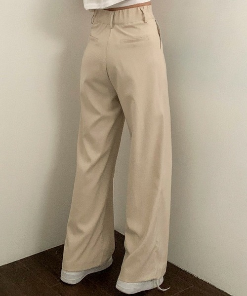 BEIDELLI（ベイデリー）の「[BELLIDE MADE] ピンタック2ボタンスラックス（スラックス・レディース・ブラック/チャコールグレー/ベージュ・MEDIUM/LARGE/SMALL）」の6枚目の写真
