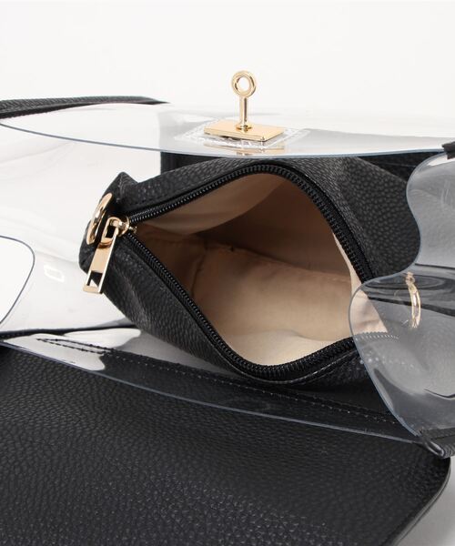 KOBE LETTUCE（コウベレタス）の「インナーポーチ付きゴールド金具