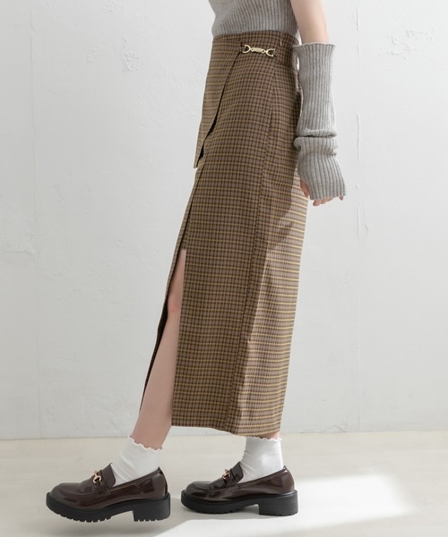 OLIVE des OLIVE（オリーブデオリーブ）の「レイヤードラップ風ビットスリットスカート（スカート・レディース・チャコールグレー/ブラック/ブラウン・FREE）」の12枚目の写真