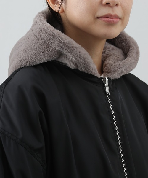 マークアンドロナ リアルファー付きフードブルゾン