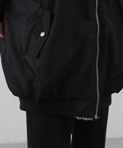 COLONY 2139(コロニートゥーワンスリーナイン)の「MA-1×ファーリバーシブルフード付ブルゾン(MA-1・レディース・ブラック/グレイッシュベージュ/カーキ・MEDIUM/LARGE/SMALL)」の18枚目の写真