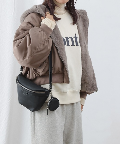 COLONY 2139(コロニートゥーワンスリーナイン)の「MA-1×ファーリバーシブルフード付ブルゾン(MA-1・レディース・ブラック/グレイッシュベージュ/カーキ・MEDIUM/LARGE/SMALL)」の21枚目の写真