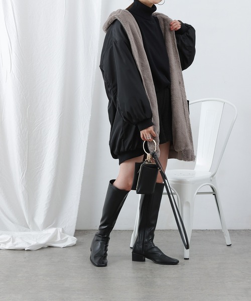 COLONY 2139(コロニートゥーワンスリーナイン)の「MA-1×ファーリバーシブルフード付ブルゾン(MA-1・レディース・ブラック/グレイッシュベージュ/カーキ・MEDIUM/LARGE/SMALL)」の8枚目の写真