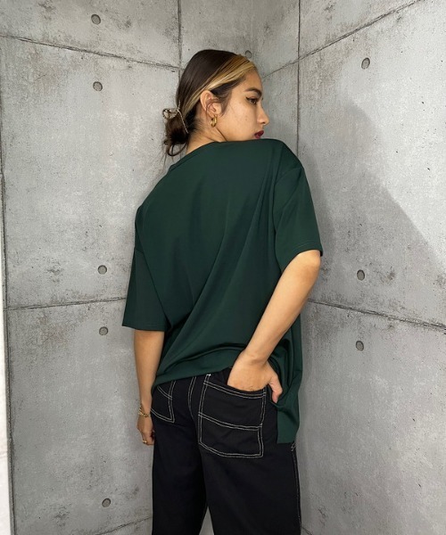 ROGER AND RAW（ロジャーアンドロウ）の「Embroidery T（Tシャツ/カットソー・レディース・ホワイト/ブラック/グリーン・MEDIUM）」の7枚目の写真