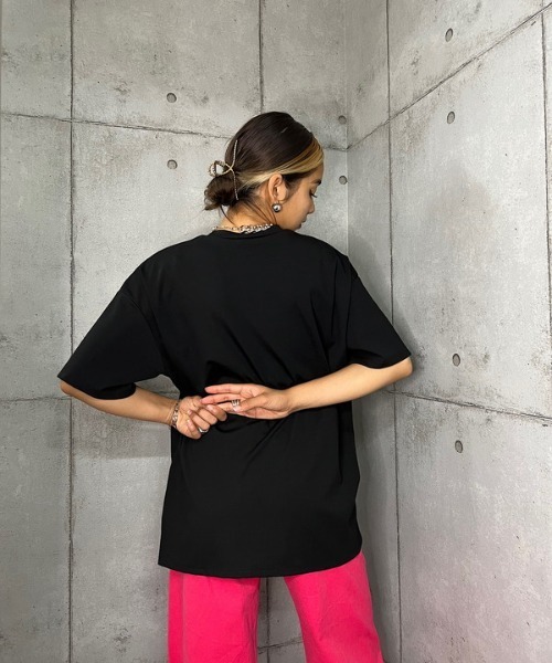 ROGER AND RAW（ロジャーアンドロウ）の「Embroidery T（Tシャツ/カットソー・レディース・ホワイト/ブラック/グリーン・MEDIUM）」の20枚目の写真