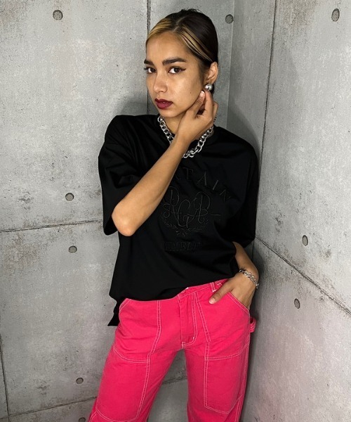 ROGER AND RAW（ロジャーアンドロウ）の「Embroidery T（Tシャツ/カットソー・レディース・ホワイト/ブラック/グリーン・MEDIUM）」の17枚目の写真