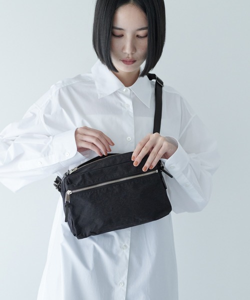 STANDARD SUPPLY(スタンダードサプライ)の「【ECモール限定】スタンダードサプライ / SHRINK NYLON シュリンクナイロン / WEEKEND SHOULDER ウィークエンドショルダー(ショルダーバッグ・メンズ・ブラック/ホワイト/グレー・FREE)」の1枚目の写真