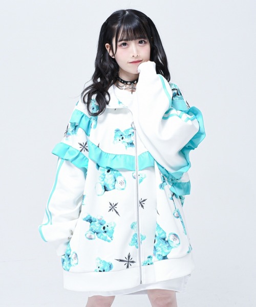 TRAVAS TOKYO くま総柄フリルトラックジャケット TRAVAS TOKYO（トラバス トウキョウ）の「『TRAVAS TOKYO