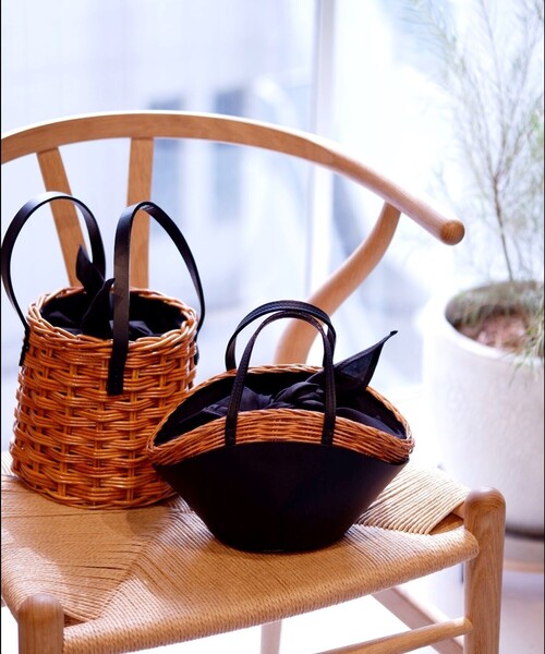 Aresense(アーセンス)の「BAGMATI/バグマティー Leather × Wicker Bag/レザー×籐 かごバッグ(かごバッグ・レディース・ブラック・ONE SIZE)」の2枚目の写真